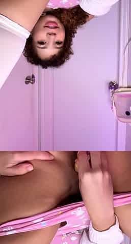 Awesome Amateur teen blonde toying pussy