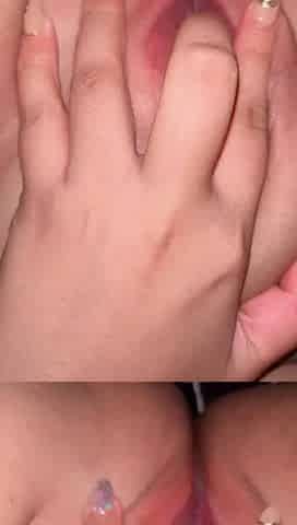 Dientot ganas sama pacar cowok cewek scandal bini orang binor mulus imut cute chubby teen white pussy pink solo masturbating hot