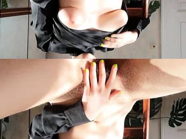 Arab Teen Loves Her Pussy - LIVE