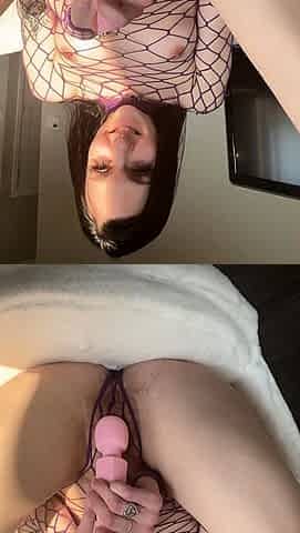 Sexy hottie Anetta Keys enjoys a solo toy masturbation
