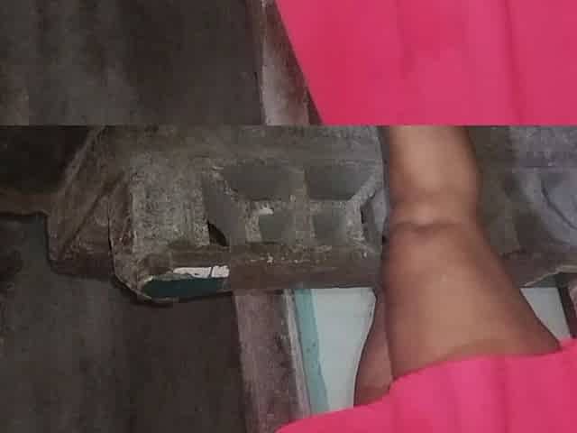The Boss Goes to Supervise the Work and While the Workers Arrive She Masturbates and Ends up Rich