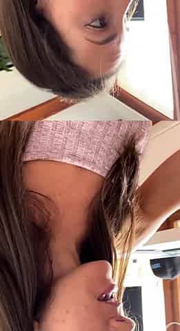Amateur brunette double toying on webcam
