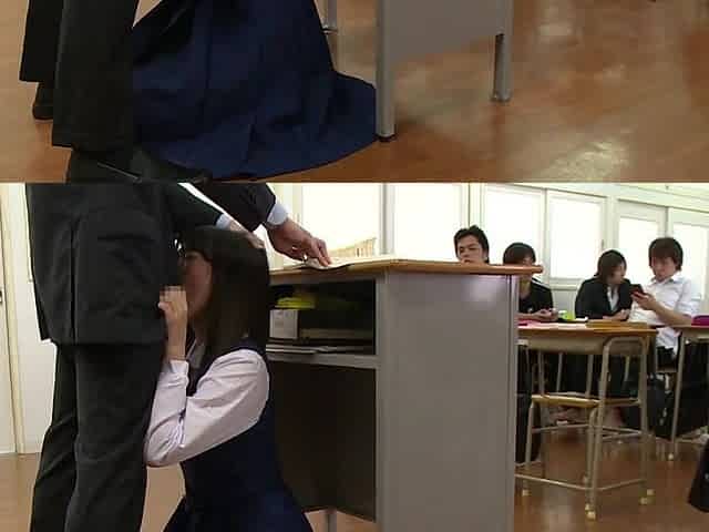 Fingered In Front Of The Classroom - JapansTiniest