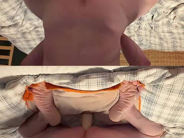 Screwing my booty with a sex-toy for 6 minutes.