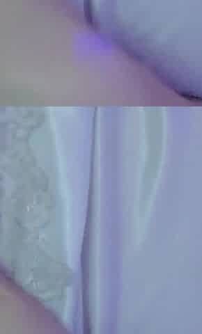 Cream Pussy Receives an Orgasm