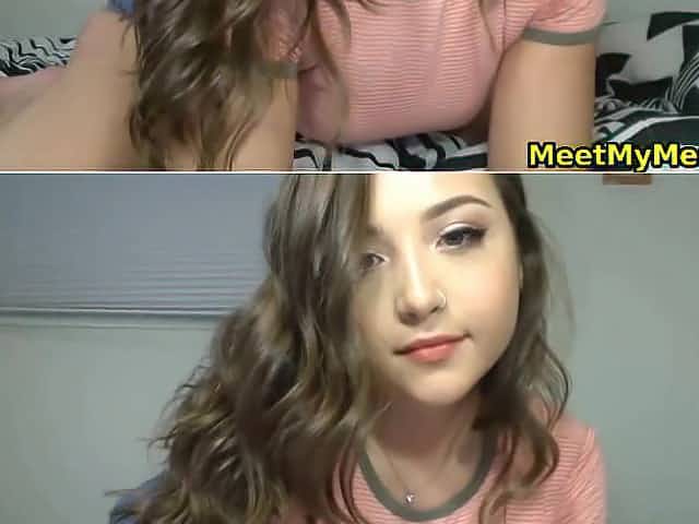 hottie young babe 18-year-old loves jiggling her big butt