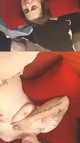 MILF Lesbian Eating Pussy