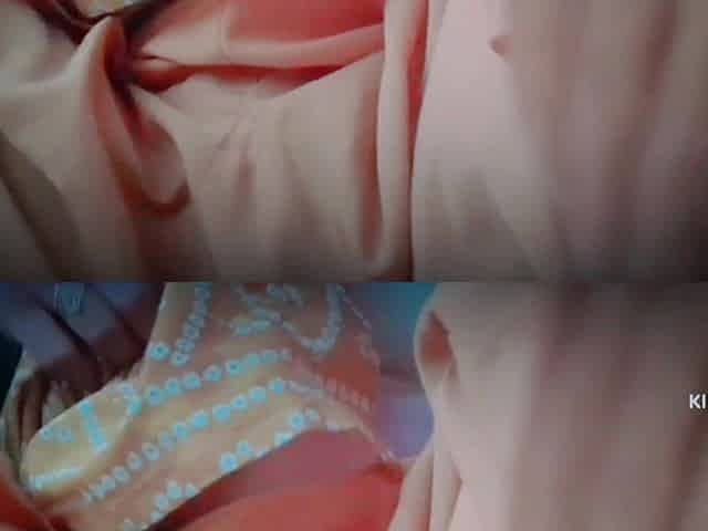 Solo Girl Goes on All Fours to Enjoy Lots of Fingering