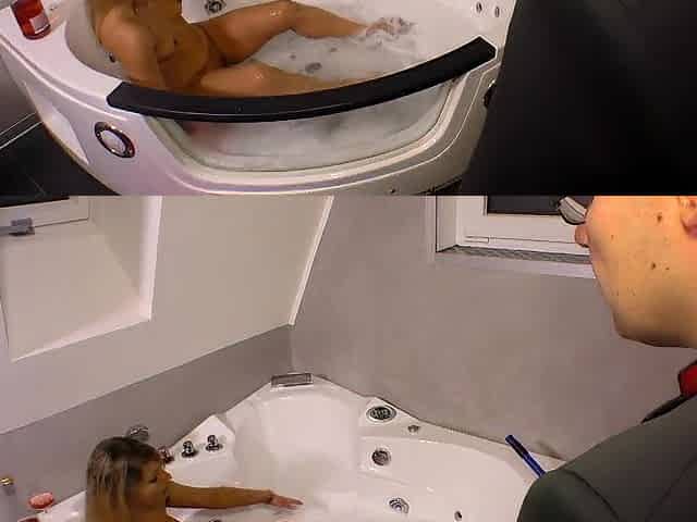 Large butt golden-haired sprayed in her throat in the baths