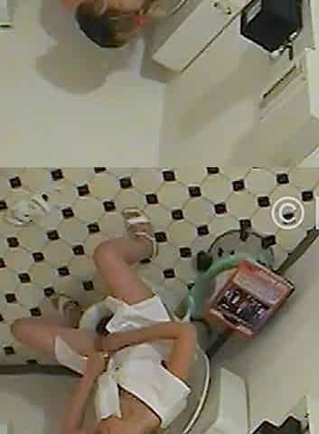 Amateur Phone Sex on the Doctor's Toilet