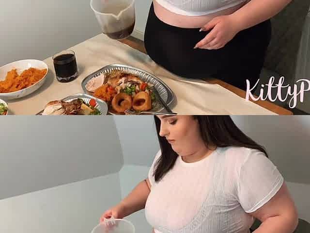 Voluptuous KittyPiggy enjoys intense sensual Thanksgiving stuffing