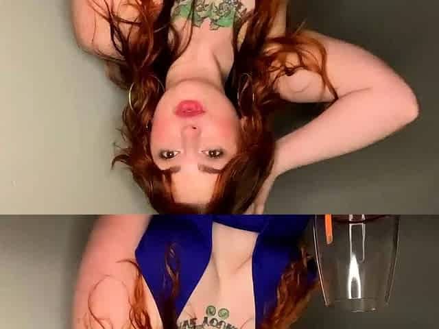Amateur webcam girl masturbate big dildo