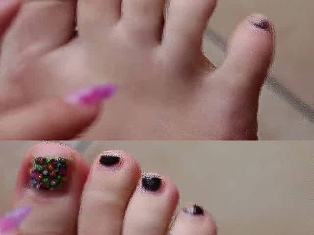 Hawt summer feet...