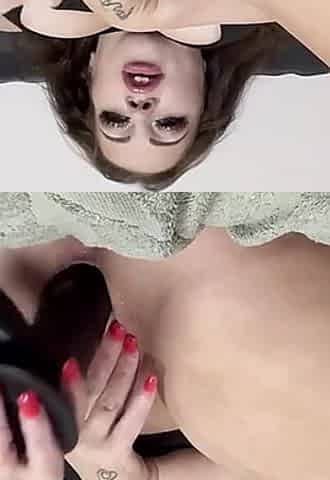 Doxy & Dildo Close up