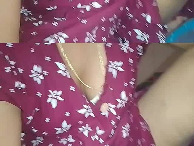 Malayali Woman Puts Her Husband's Penis in Her Mouth, Sits on Top of Him and Fucks Him