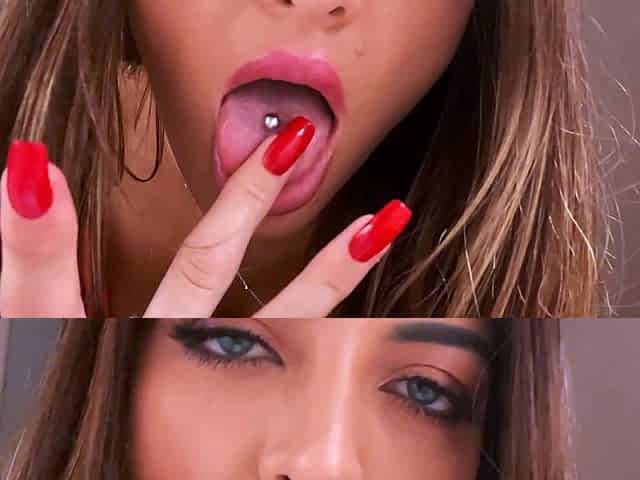 Hot amateur teen girl solos masturbation