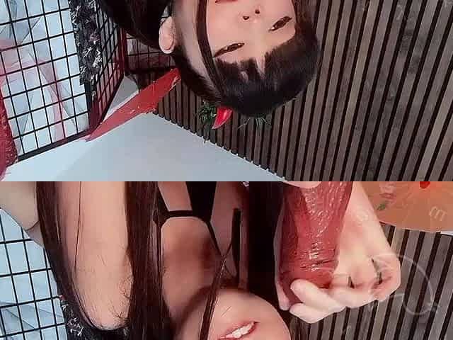 Sexy asian toys her pussy and ass on webcam