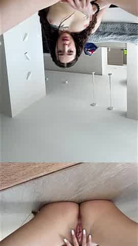Close-up: a Stream of Pee in the Mirror - Masturbation with Spread Legs and a Powerful Stream on the Mirror