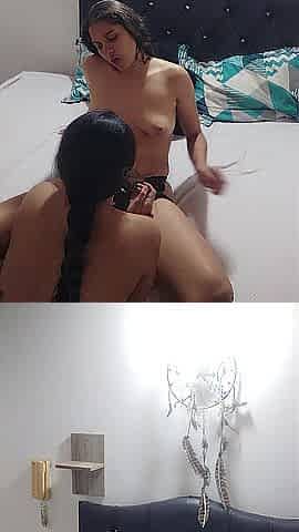 MY STEPMOM COMES TO ME TO CUM AFRESH WITH HARNESS