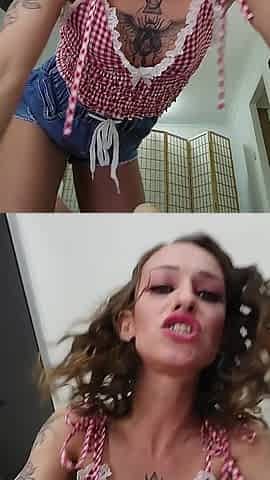 Katt Noir - Facesitting in Wet Panties