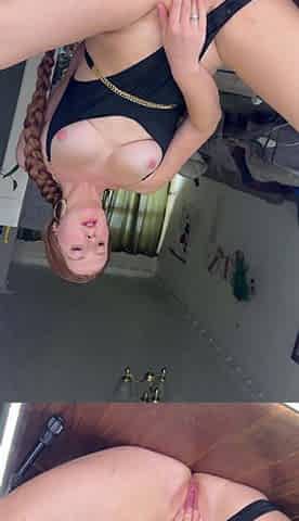Sexy redhead mom masturbates and squirts everywhere (WAIT