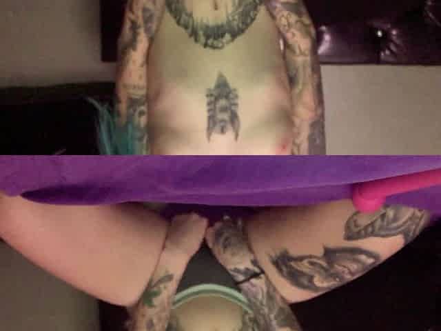 Sexy hottie Anetta Keys enjoys a solo toy masturbation
