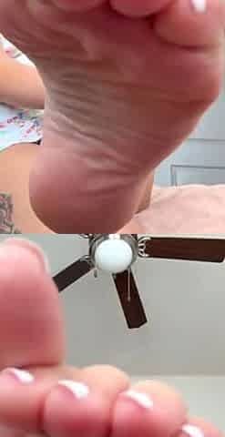 Hot amateur MILF masturbates close up for her cam show fans