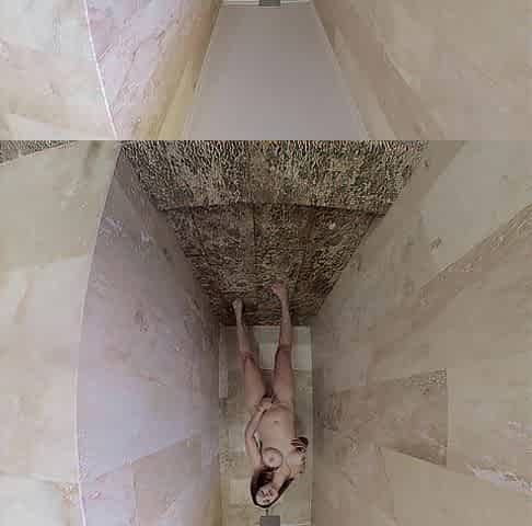 Shower with Multi-Squirting