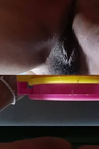 Coimbatore Aunty Show Pink Pussy in Video Call
