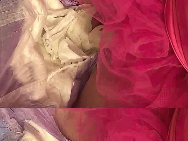 Open diaper sissy chastity pee