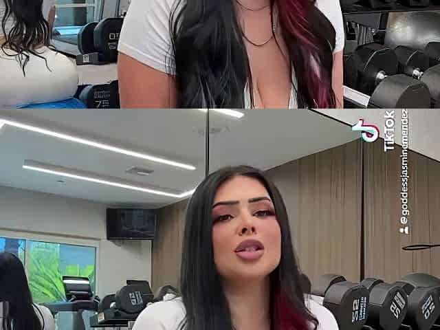 The Laughing Latina - Jasmine Mendez - Empty your wallet
