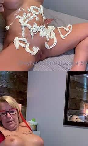 This large amateur cam girl has some very big boobs