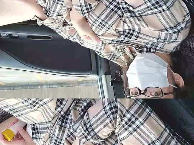 Married Woman Masturbating in the Car