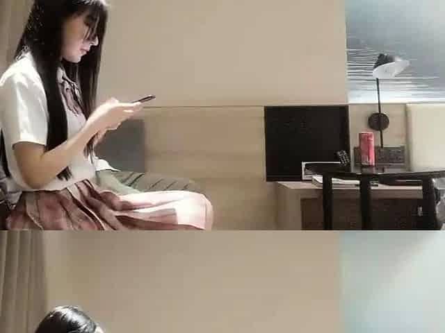 Voyeur REAL Hidden Cam in Moscow Shower