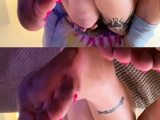 Gorgeous blonde teen Kelly Candy foot fetish