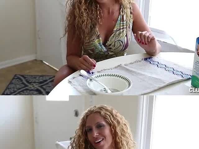Jerk Me off Step-mom!