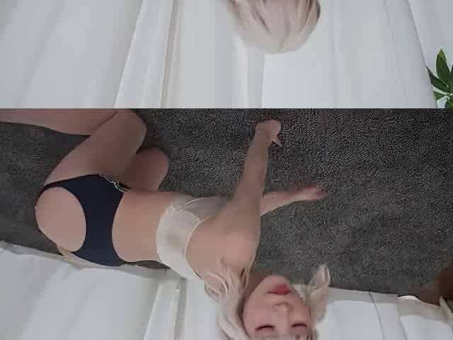Cosplayer's Booty Pushes Against Camera Guys x1x947EFA5D8C9B2CBD57