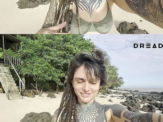 I did a captivating squirt on a deserted paradise beach