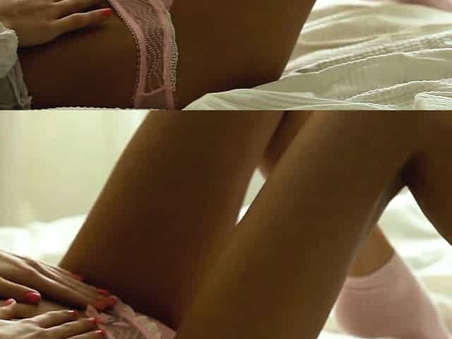 Hot amateur webcam teen masturbates for their fans