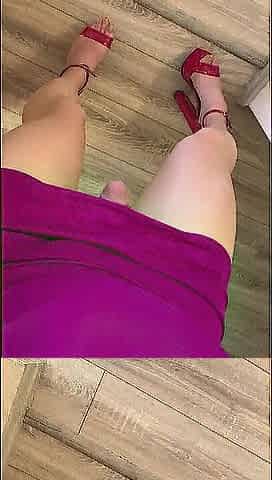 I'm pantyless in public