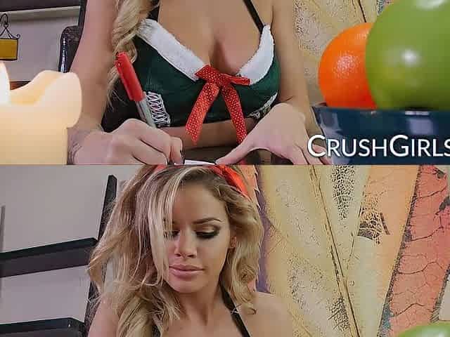 Large tit pornstar Jessa Rhodes deepthroats Santa Claus