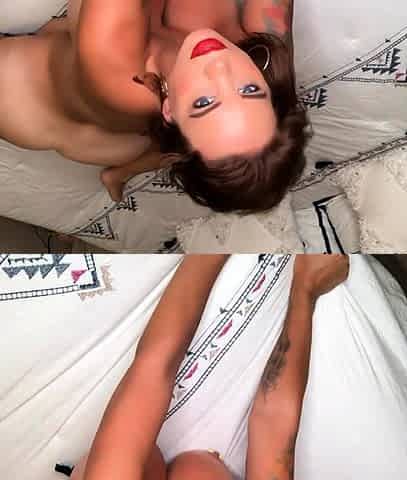 Big boobs milf masturbating