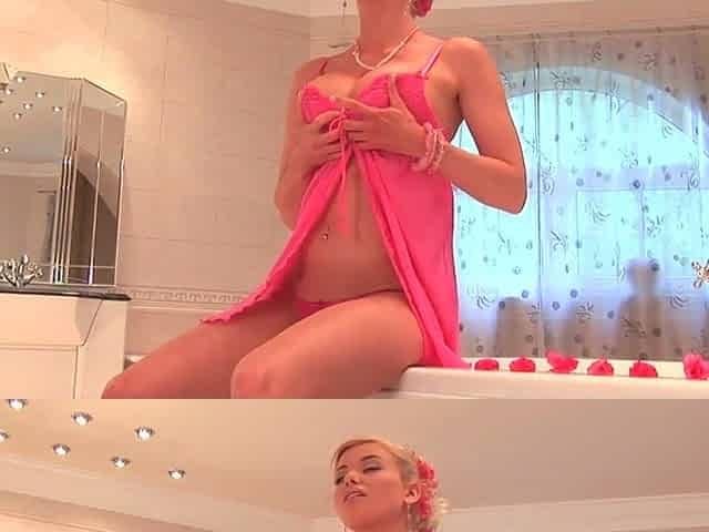 Caylian Curtis Pleases Herself In Hot Solo Bathtub Routine