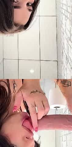 arikytsya - Wall Dildo Blowjob