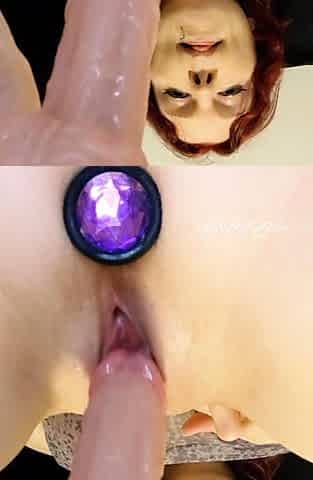 Close up solo beauty toying ass