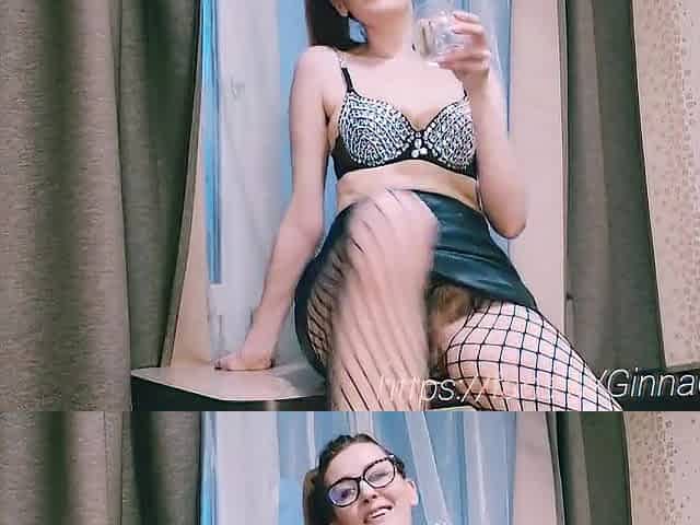 Stepaunt With Glasses And Fishnet Tights Is Flirting With You