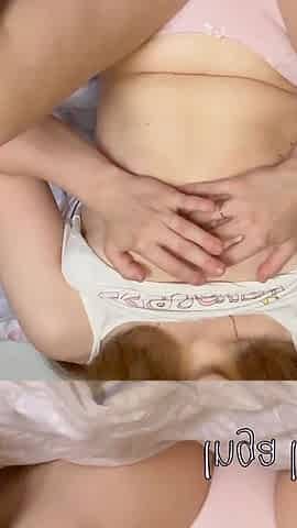 Teen Girl Puts the Entire Huge Dildo in Her Tight Pussy
