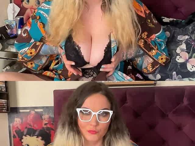 Kinky Whore Tries on Her New Glasses Ready for Geeky Content
