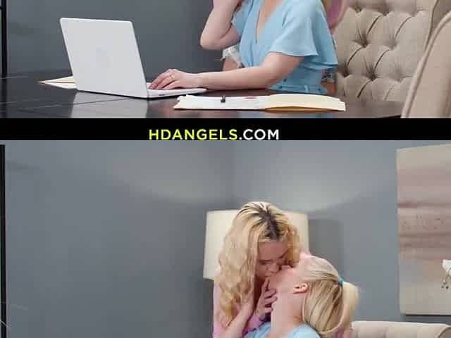 Charlotte Stokely and Khloe Kingsley lesbian porn scne