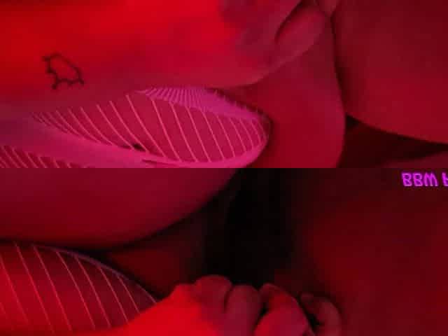 Koi Masturbating in Club